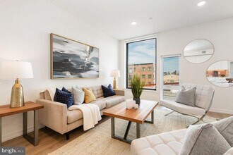 1141 N Front St in Philadelphia, PA - Building Photo - Building Photo