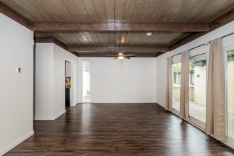 North Street Apartments in Santa Rosa, CA - Building Photo - Interior Photo