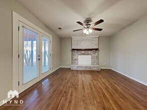 4035 Coopersdale Rd in Charlotte, NC - Foto de edificio - Building Photo