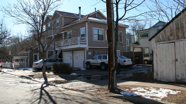 1945 Arapahoe Ave in Boulder, CO - Building Photo - Building Photo