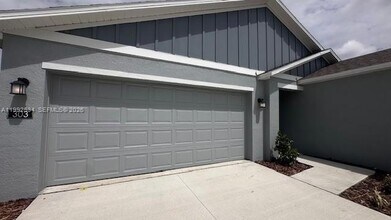 303 Artemis St in Lake Wales, FL - Foto de edificio - Building Photo