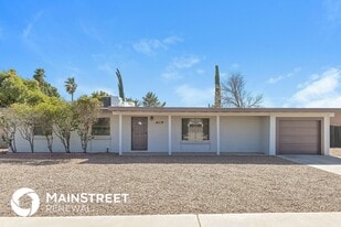 7520 E Stella Rd in Tucson, AZ - Building Photo