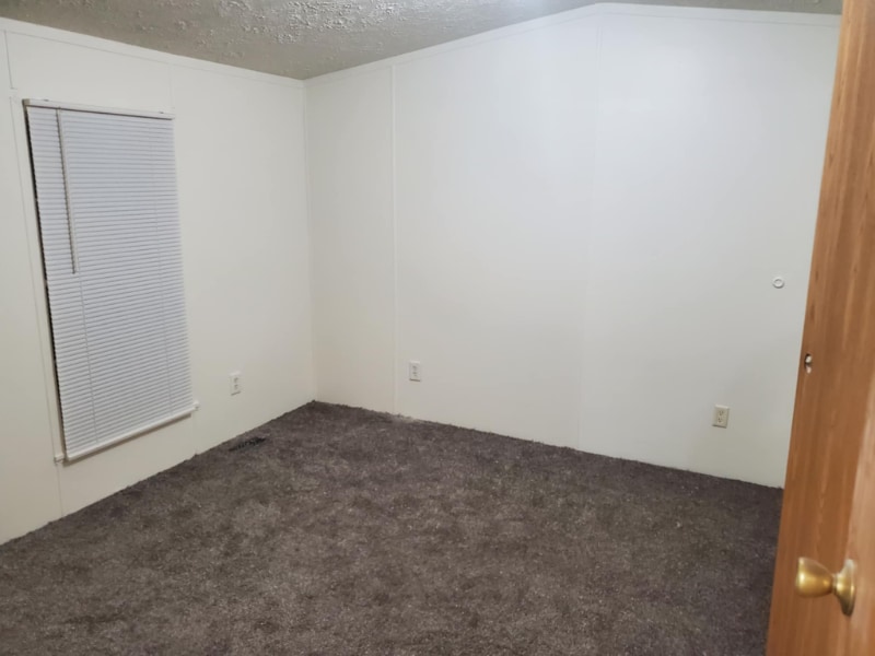 4905 Cambria Rd in Hillsdale, MI - Building Photo