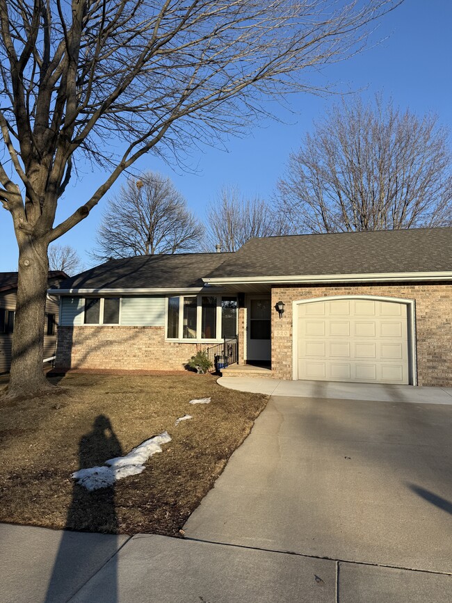 property at 520 S Kensington Dr