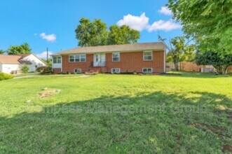 217 Buckingham Dr in Knoxville, TN - Building Photo - Building Photo