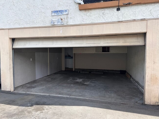325 Greendale Way in San Jose, CA - Foto de edificio - Building Photo
