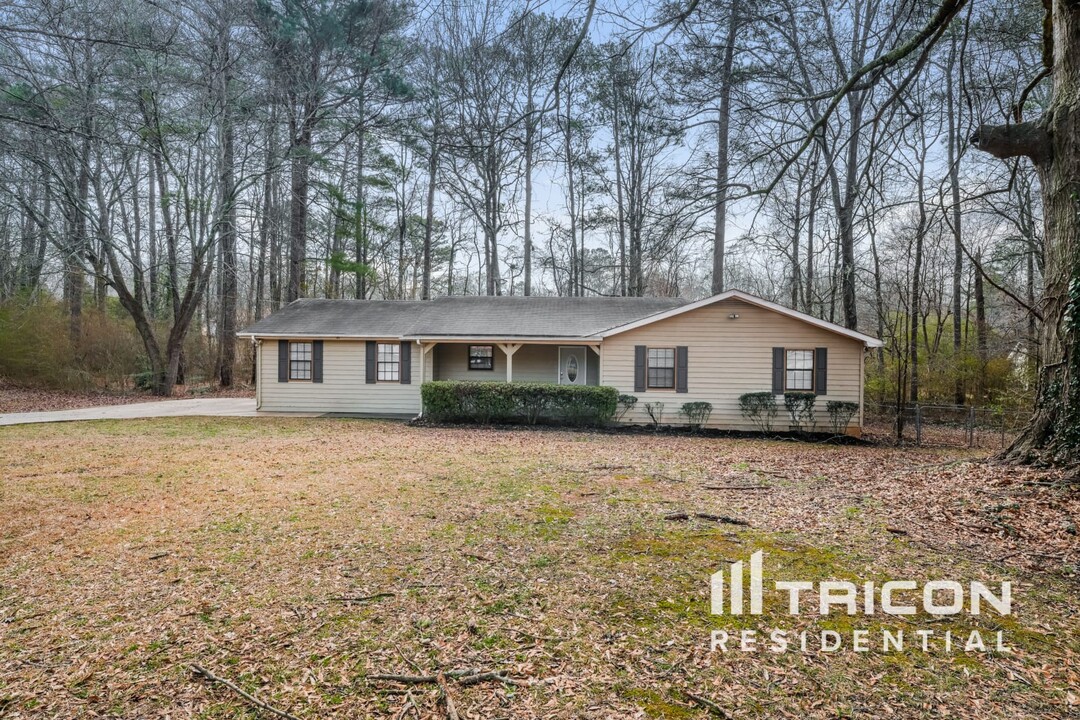 145 Trace Dr in Stockbridge, GA - Building Photo