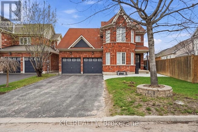 property at 38 Maple Crown Terrace