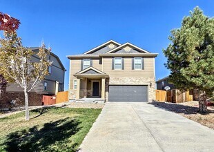 24977 E Lake Dr in Aurora, CO - Building Photo - Building Photo