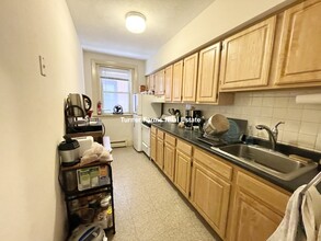 1464 Tremont St, Unit 1 in Boston, MA - Building Photo - Building Photo