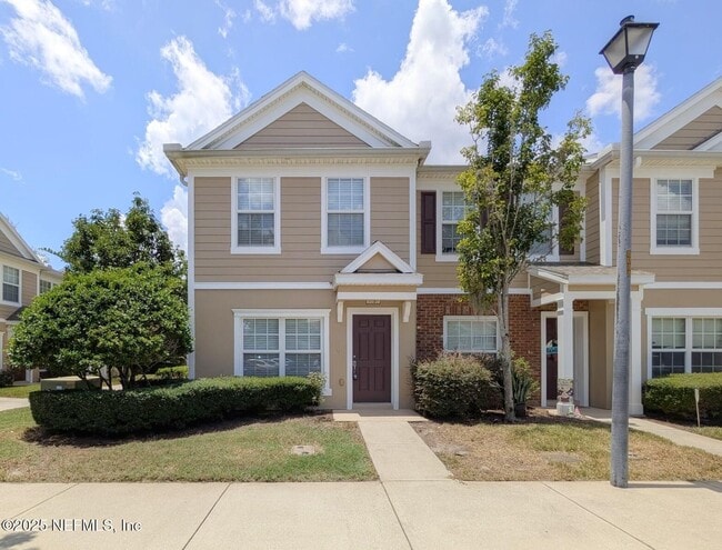 property at 8090 Summer Cove Ct