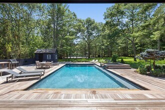 110 Merchants Path in Wainscott, NY - Building Photo - Building Photo