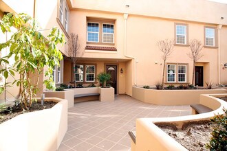 The Colorado Villas in Glendale, CA - Building Photo - Building Photo