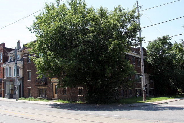 Vermont Apartments in Toronto, ON - Building Photo - Building Photo