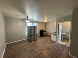 2705 Lorraine St in Houston, TX - Building Photo