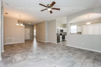1613 Open Field Loop in Brandon, FL - Building Photo - Building Photo