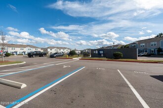 513 Spanish Oaks Way in Orange Park, FL - Building Photo - Building Photo