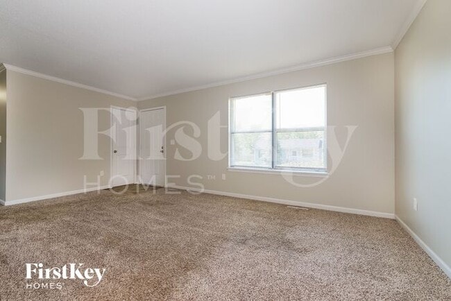 804 Covey Dr in Peculiar, MO - Building Photo - Building Photo