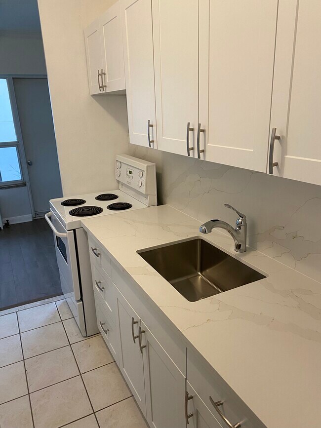 Prince Charles Terrace in Toronto, ON - Building Photo - Building Photo