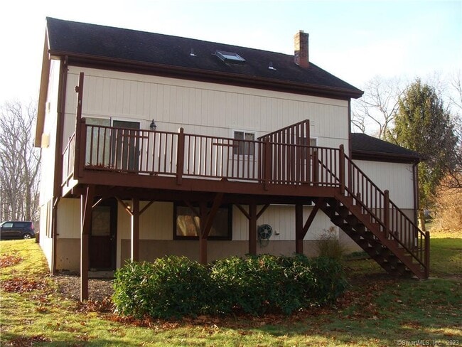 30 Thistle Down Ln in Naugatuck, CT - Building Photo - Building Photo
