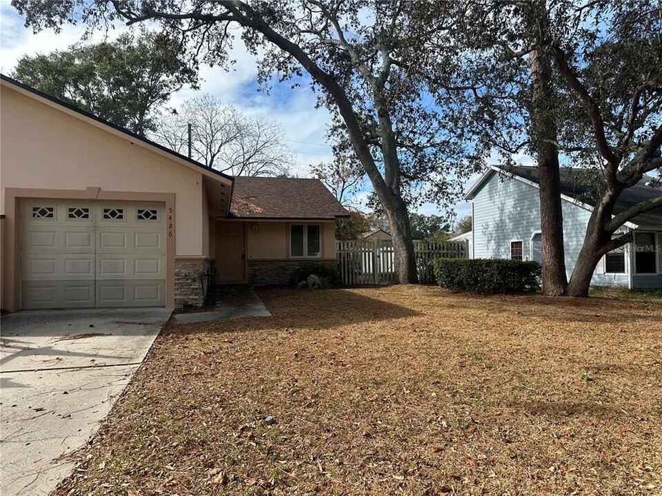 5426 Peaco Pl in Winter Park, FL - Building Photo