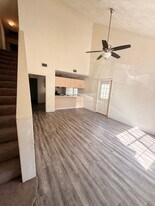 2285 Hartsfield Rd in Tallahassee, FL - Building Photo