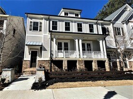 892 Mayfield Rd in Alpharetta, GA - Building Photo