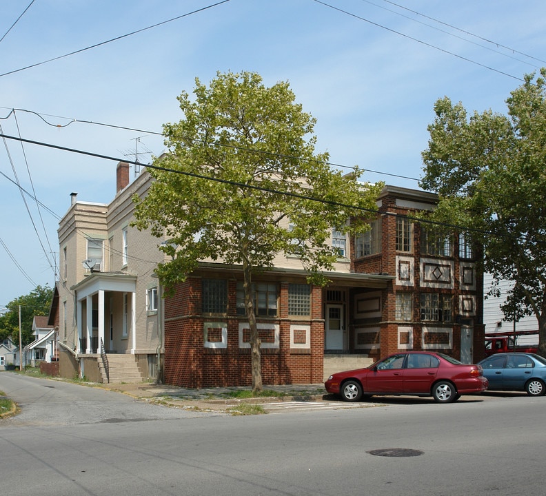 1015 W Washington St in Sandusky, OH - Building Photo