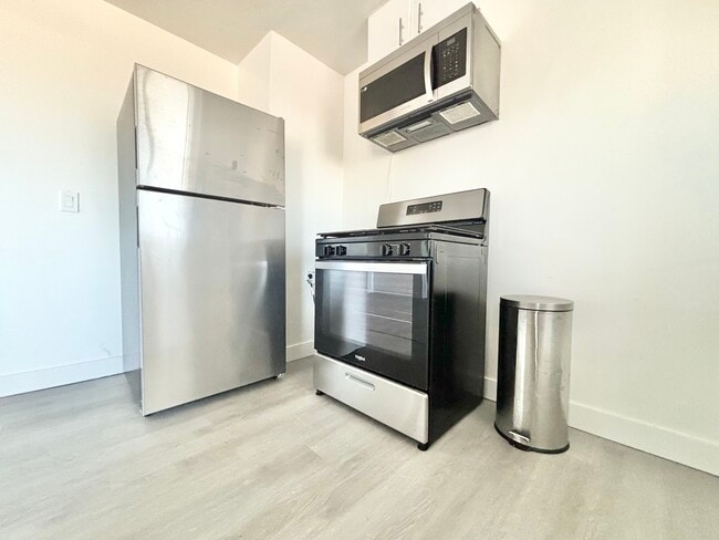 5179 S Western Ave in Los Angeles, CA - Building Photo - Building Photo