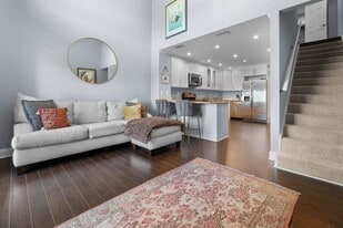 909 S Ponce De Leon Blvd in St. Augustine, FL - Building Photo