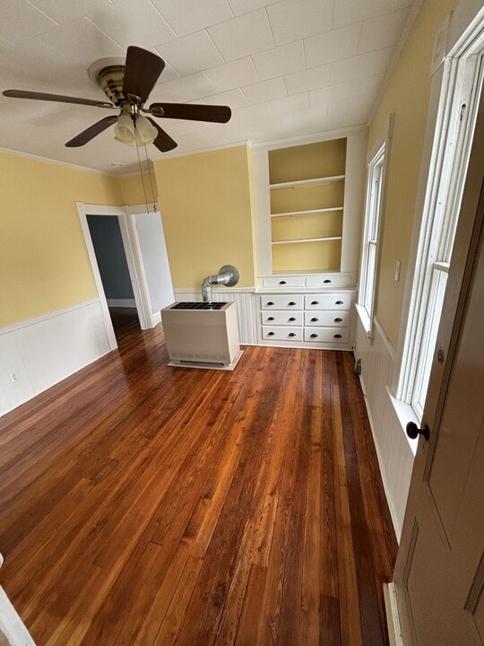 59 Lombard St, Unit Apt 2nd floor in New Bedford, MA - Building Photo