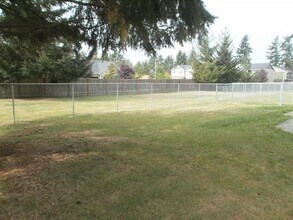 16506 16th Ave Ct E, Unit 16506 16th Ave Ct E in Parkland, WA - Building Photo - Building Photo