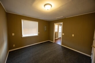 200 Sycamore St N in Cowan, TN - Building Photo - Building Photo