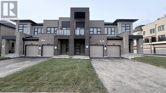 16 Harvey Bunker Cres in Markham, ON - Building Photo