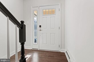 7086 Executive Way in Frederick, MD - Building Photo - Building Photo