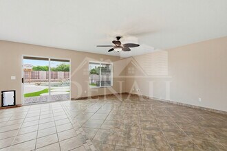 11319 W Madisen Ellise Dr in Surprise, AZ - Building Photo - Building Photo