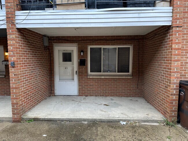 4115 Roosevelt Blvd, Unit 1 in Middletown, OH - Foto de edificio - Building Photo