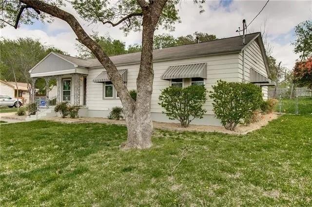 1808 Random Rd in Carrollton, TX - Building Photo - Building Photo