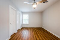 8643 Sunderland Rd photo'