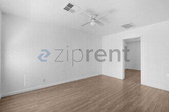 2749 Fairfield St in Sacramento, CA - Building Photo - Building Photo