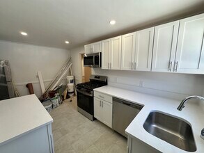 186 Summit Ave in Quincy, MA - Foto de edificio - Building Photo