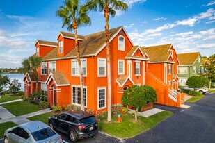 Lake Chase Apartments in Tampa, FL - Building Photo