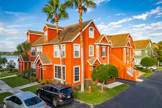 Lake Chase Apartments in Tampa, FL - Foto de edificio - Primary Photo