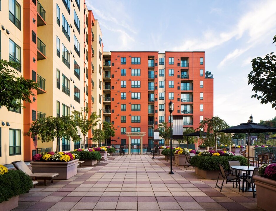 Merritt River Apartments in Norwalk, CT - Foto de edificio