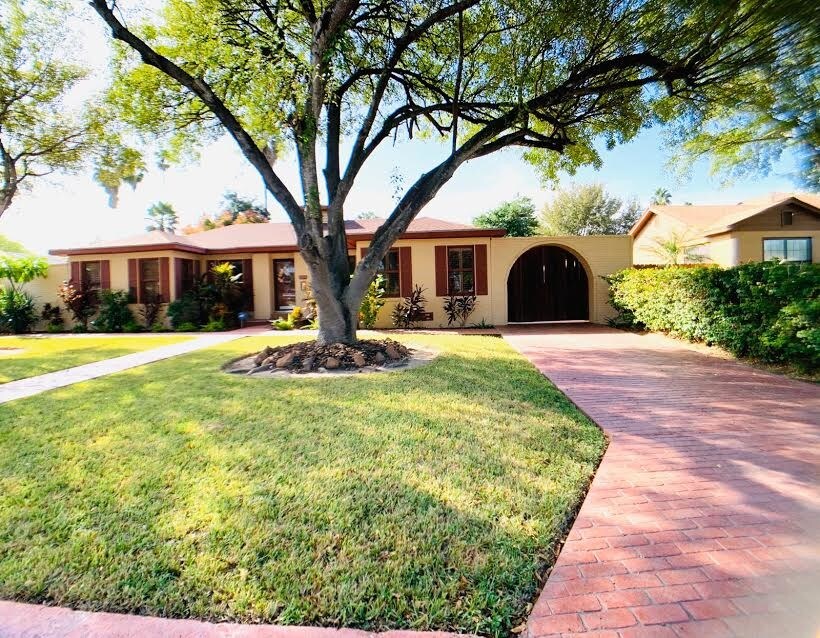 1209 W Orange Ave in McAllen, TX - Foto de edificio