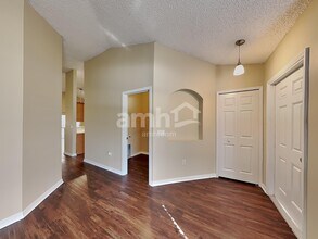 635 Sedgewood Cir in West Melbourne, FL - Building Photo - Building Photo