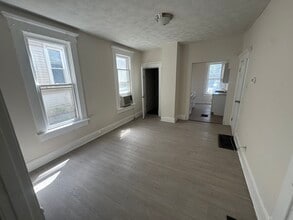 63 W Blake Ave in Columbus, OH - Building Photo - Building Photo