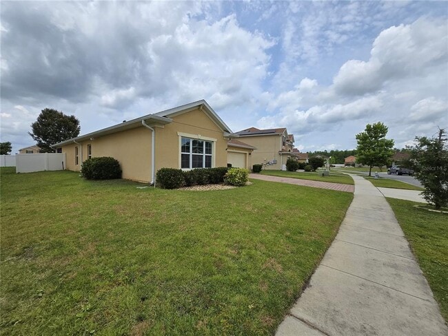 2246 Waukegan Dr in Kissimmee, FL - Building Photo - Building Photo