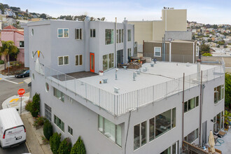 95 Grand View Ave in San Francisco, CA - Building Photo - Building Photo