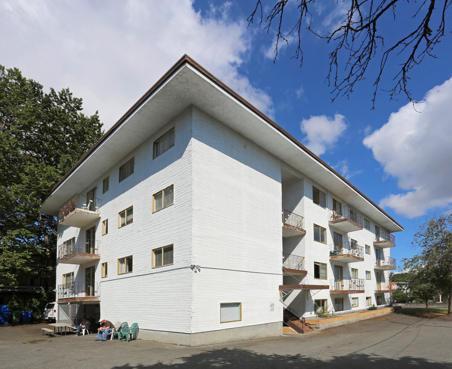 Rockland Apartments in Victoria, BC - Building Photo